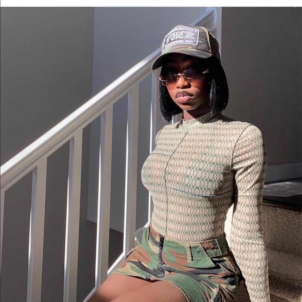 Crop Top - Picture 2 of 2